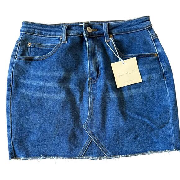 Just Quella Denim Mini Skirt - Size L (12–14) NWT - Picture 1 of 7